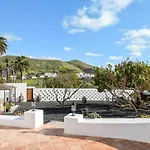 Casa Maria Dolores * Haría
